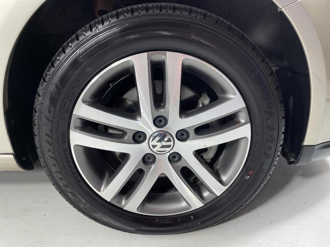 Photo '9' of Volkswagen Jetta Photo '9' of Volkswagen Jetta