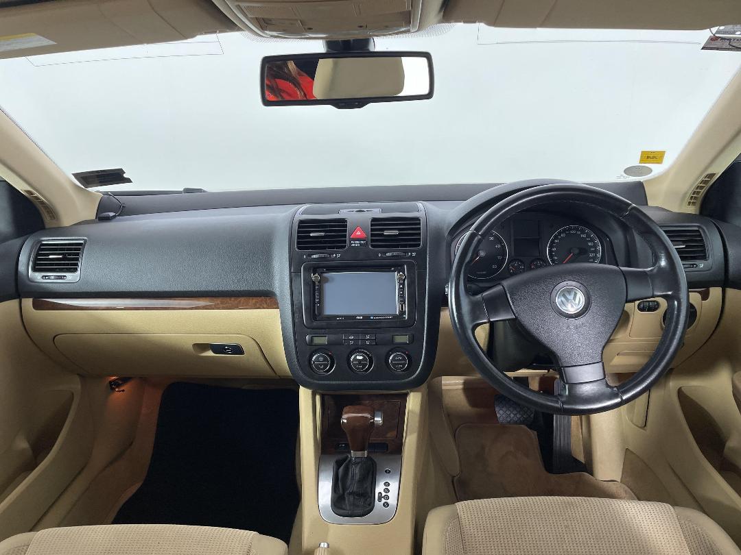 Photo '17' of Volkswagen Jetta Photo '17' of Volkswagen Jetta