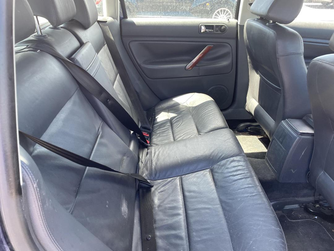 Photo '17' of Volkswagen Passat Photo '17' of Volkswagen Passat