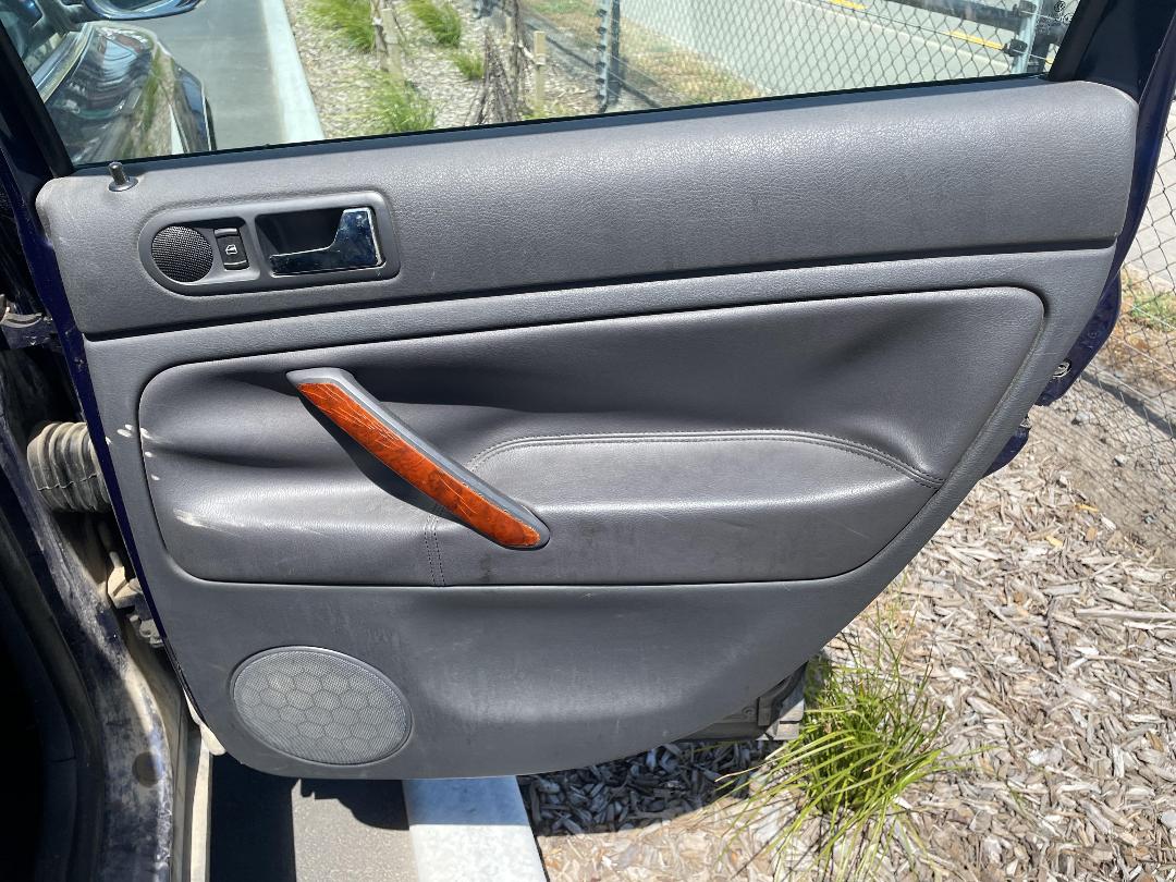 Photo '16' of Volkswagen Passat Photo '16' of Volkswagen Passat