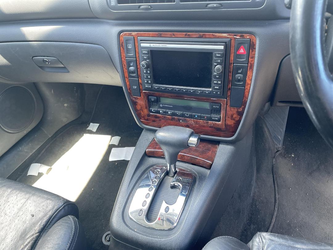 Photo '15' of Volkswagen Passat Photo '15' of Volkswagen Passat