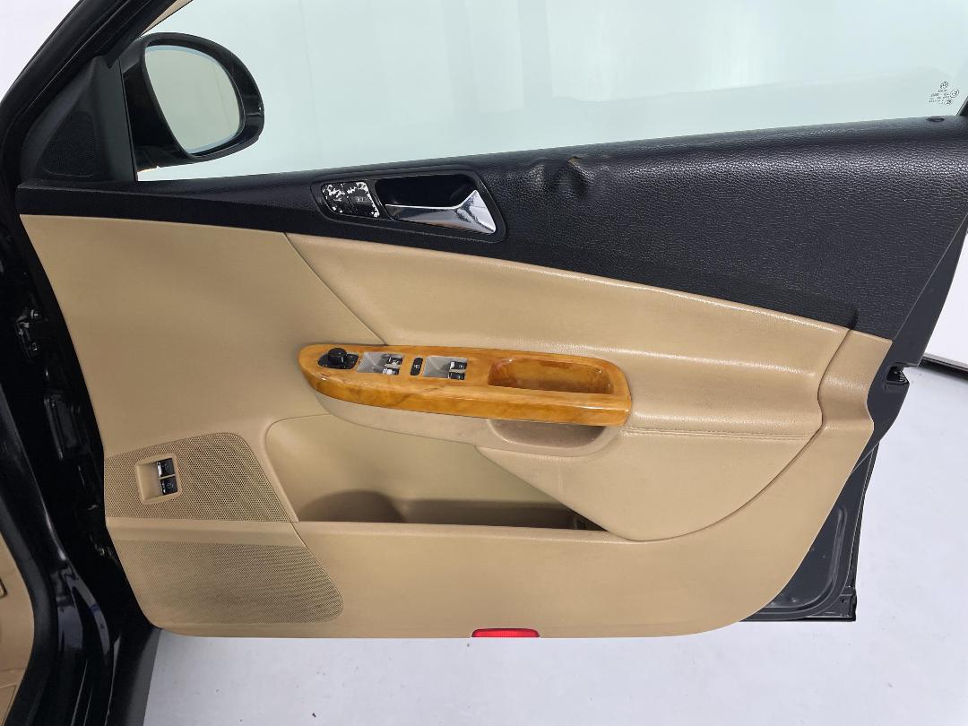 Photo '15' of Volkswagen Passat