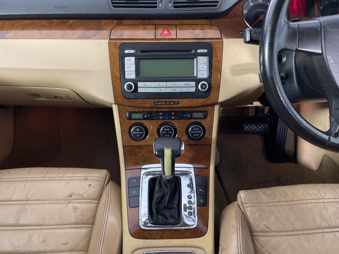 Photo '18' of Volkswagen Passat