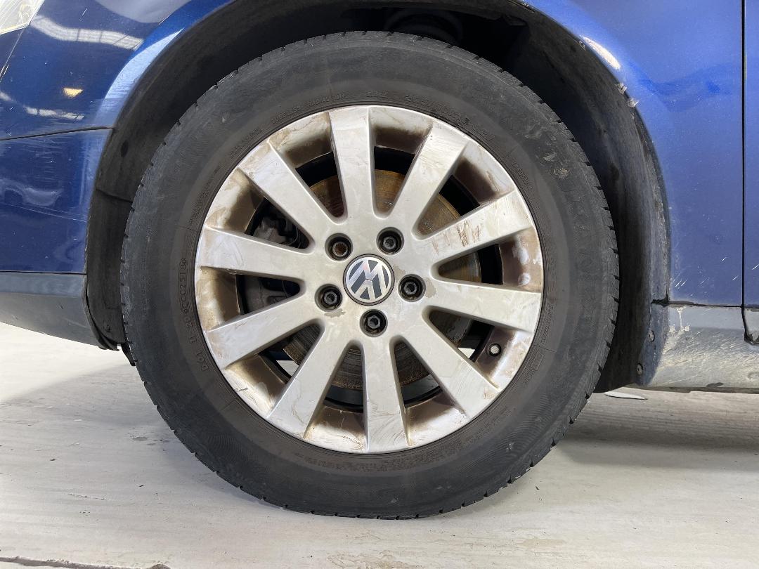 Photo '8' of Volkswagen Passat FSI