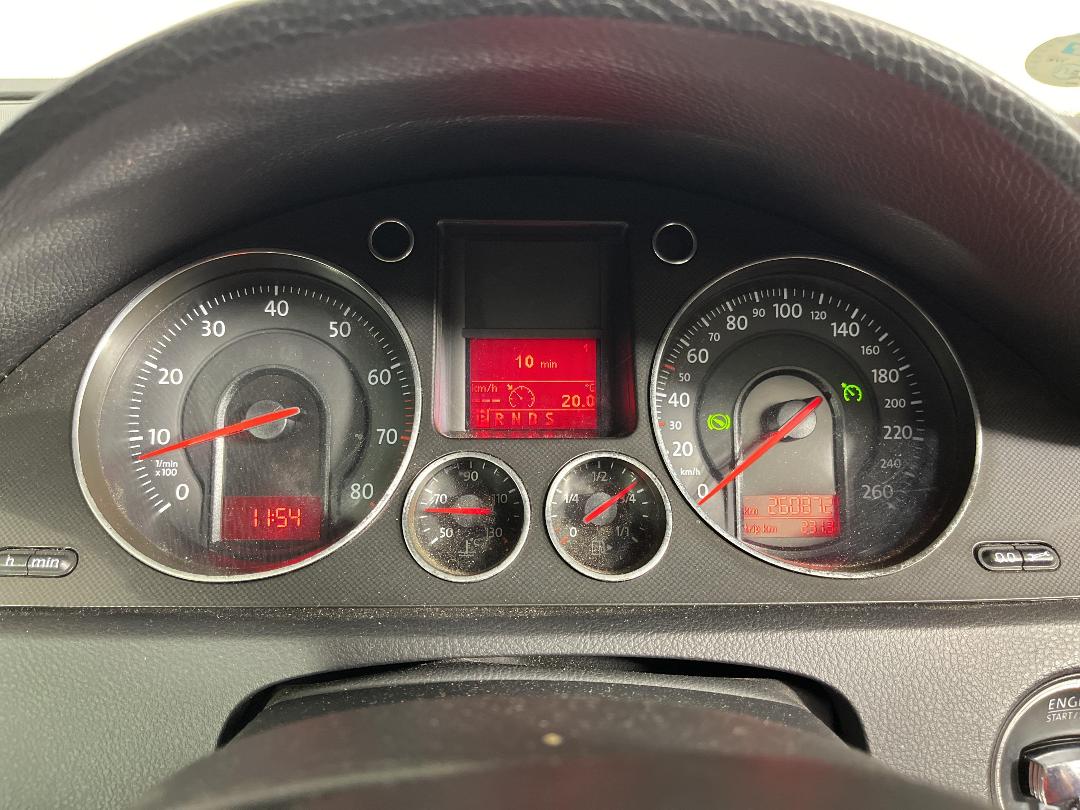 Photo '19' of Volkswagen Passat FSI