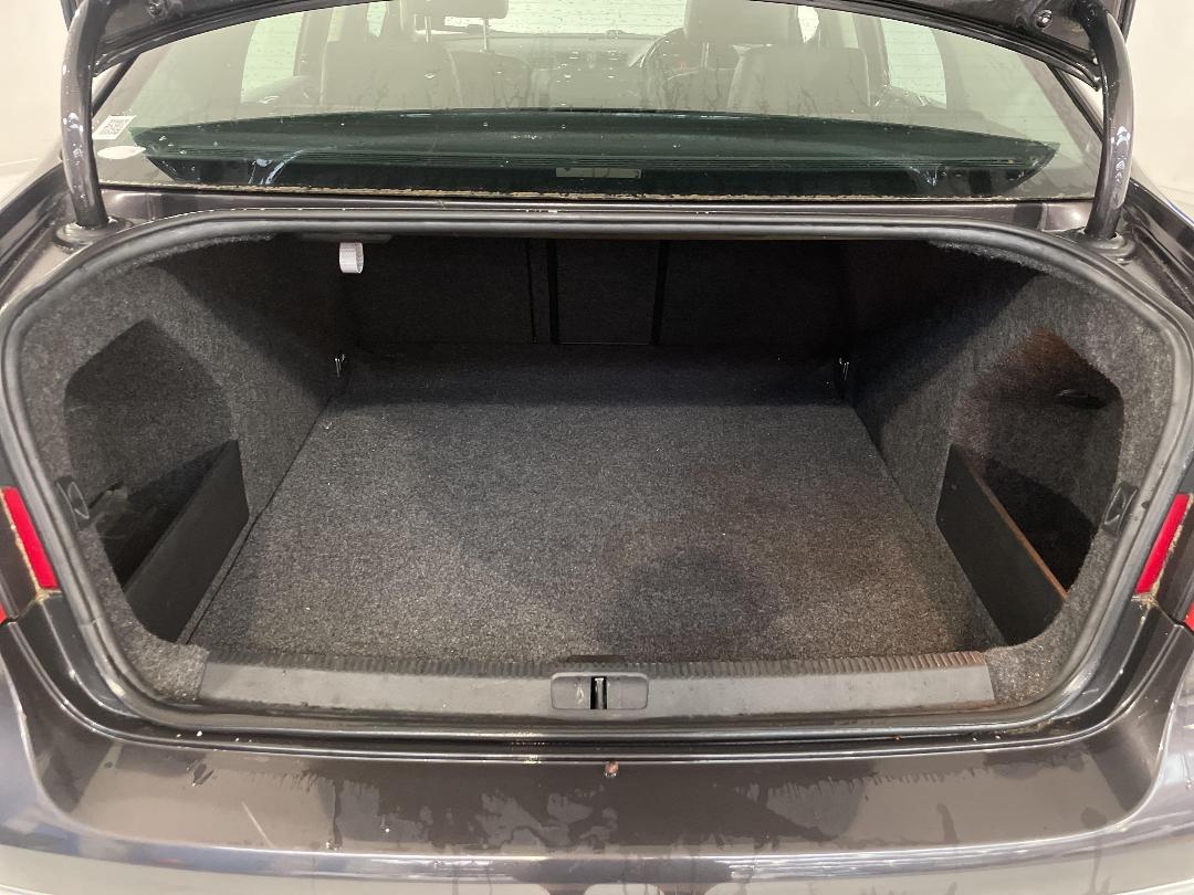 Photo '14' of Volkswagen Passat