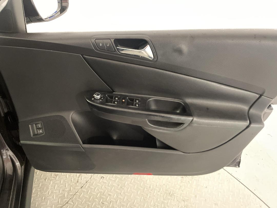 Photo '15' of Volkswagen Passat