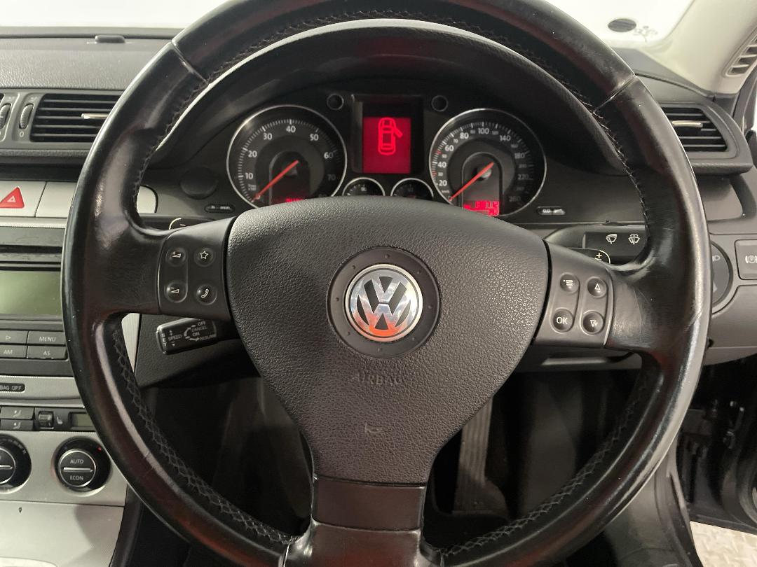 Photo '28' of Volkswagen Passat