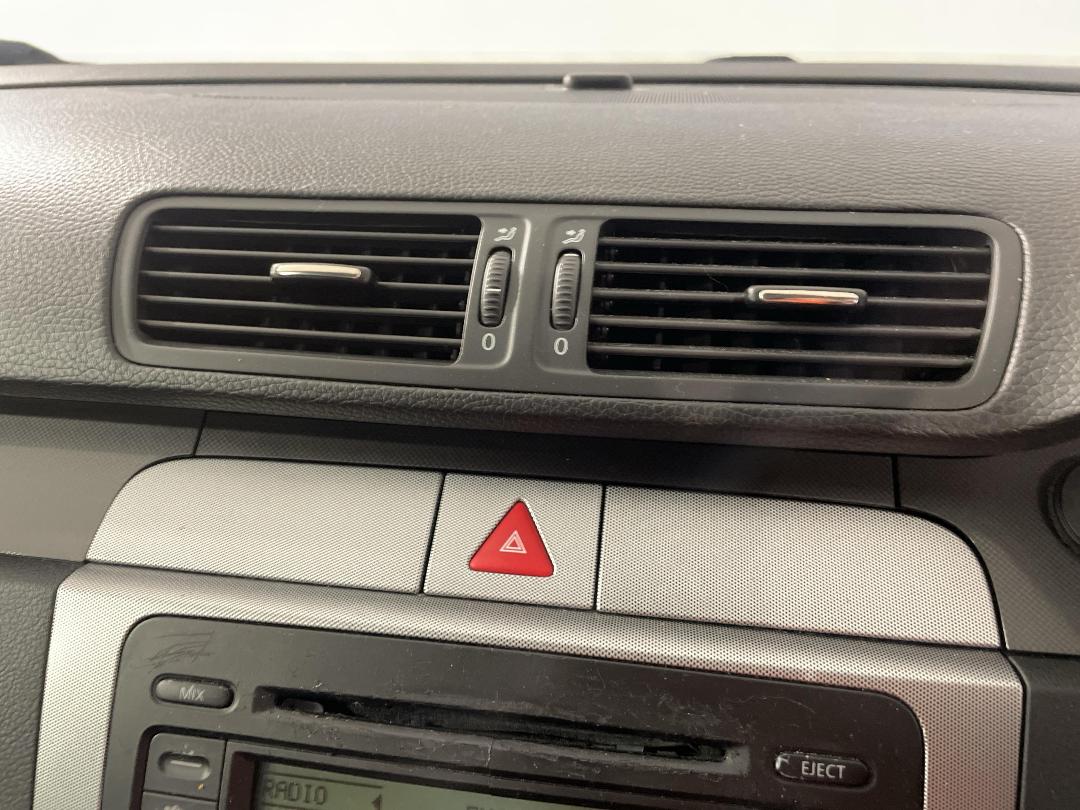 Photo '29' of Volkswagen Passat