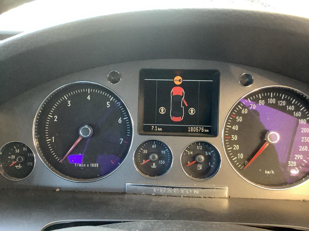 Photo '13' of Volkswagen Phaeton V8 TIP Photo '13' of Volkswagen Phaeton V8 TIP