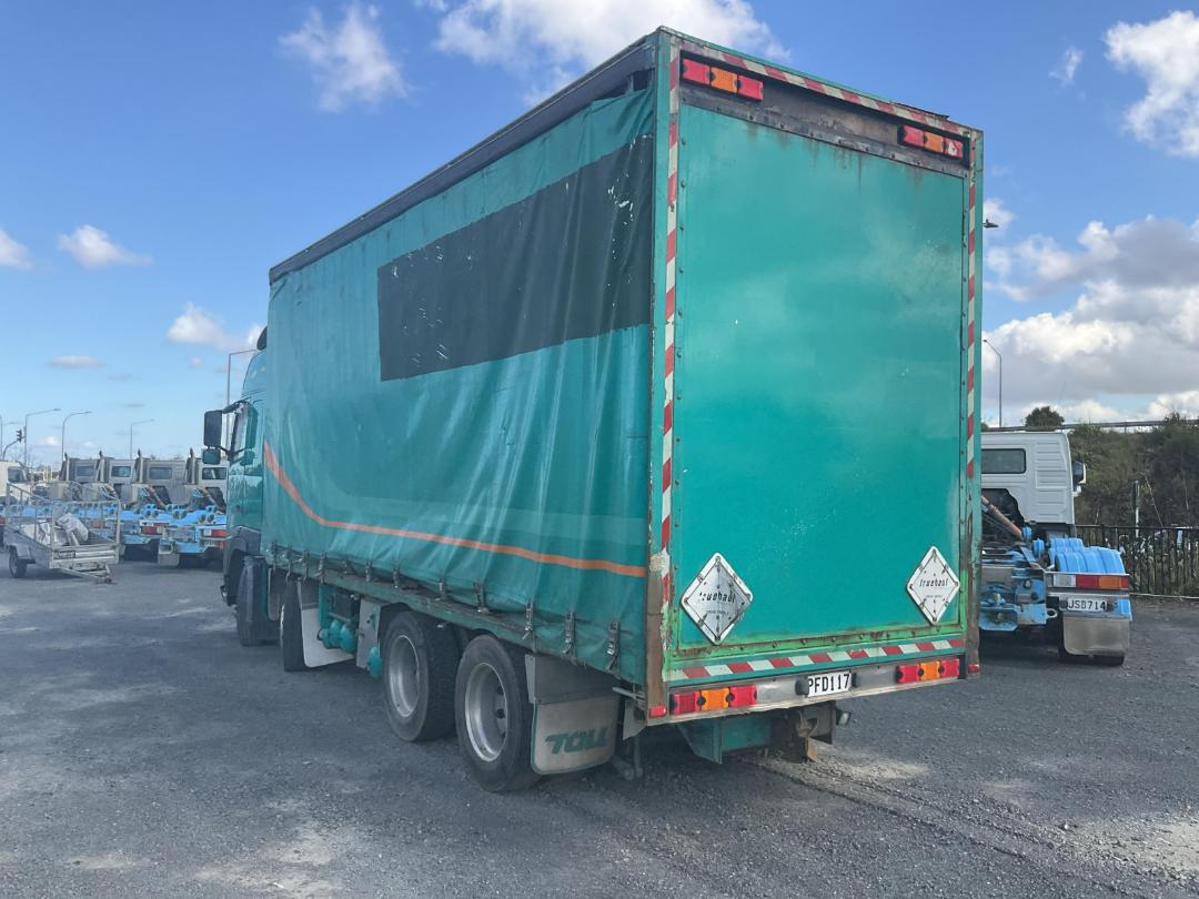 Photo '6' of Volvo FH 520 Curtainsider