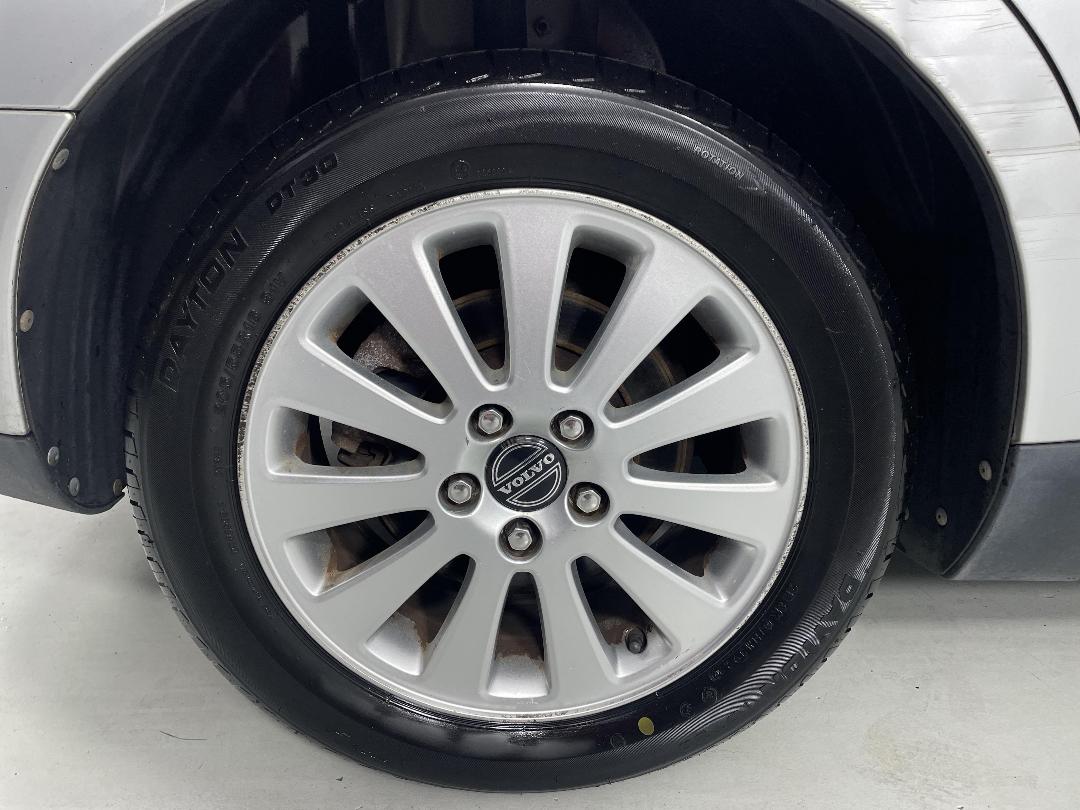 Photo '12' of Volvo V50