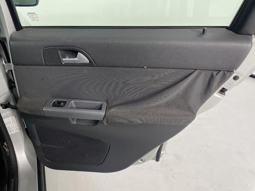 Photo '19' of Volvo V50