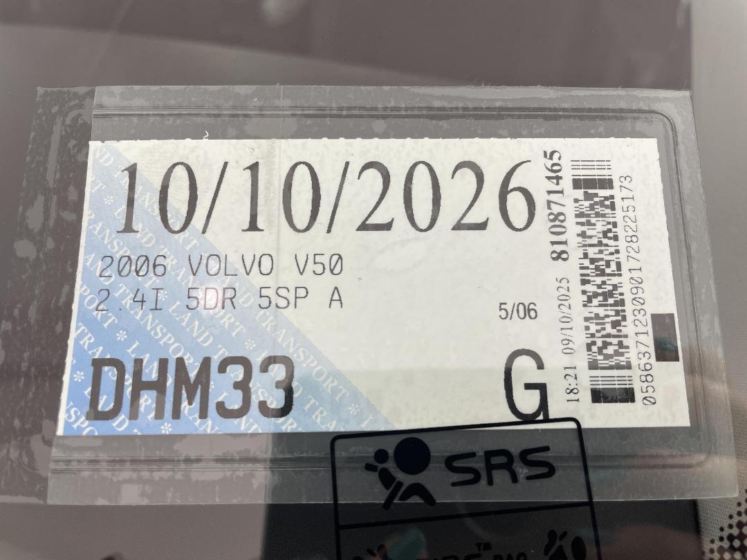 Photo '27' of Volvo V50