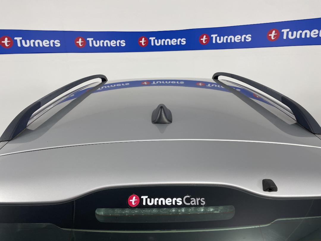 Photo '34' of Volvo V50