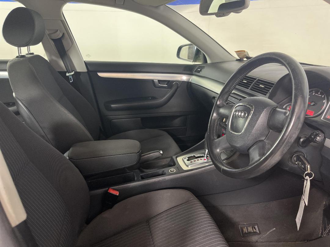 Photo '16' of Audi A4 Photo '16' of Audi A4