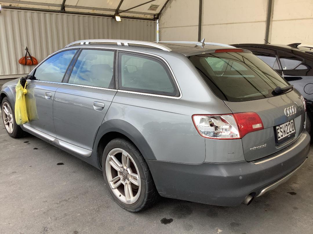 Photo '7' of Audi A6 Allroad 3.2 Quattro AIR Suspension