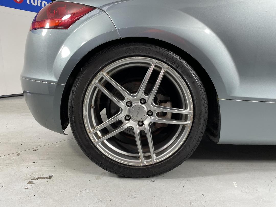 Photo '12' of Audi TT