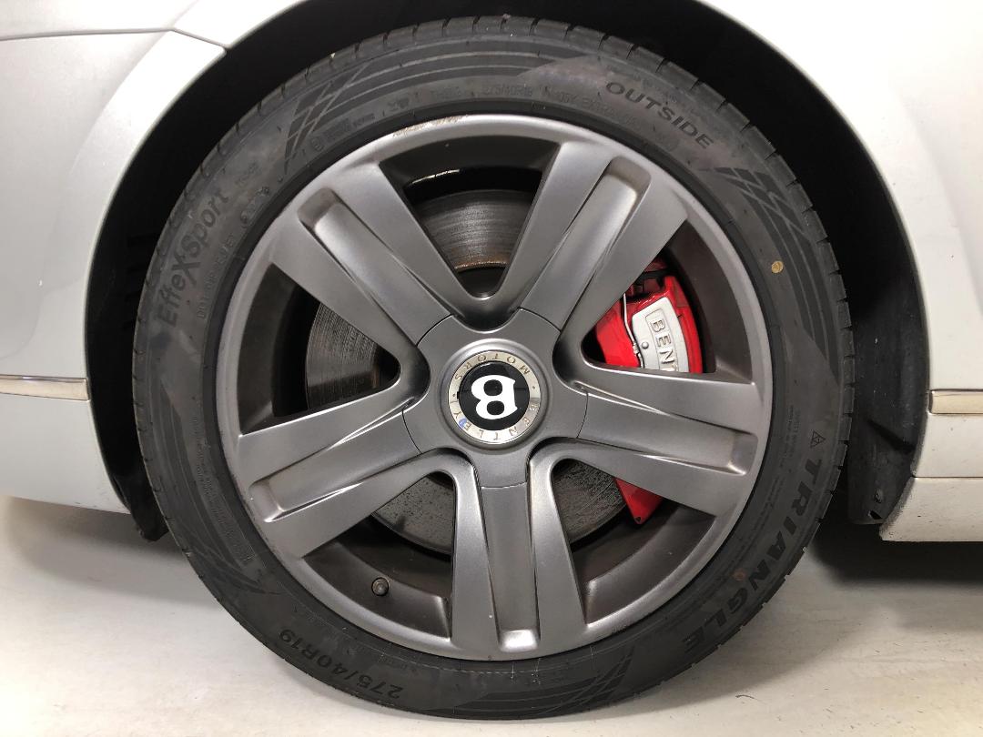 Photo '10' of Bentley Continental