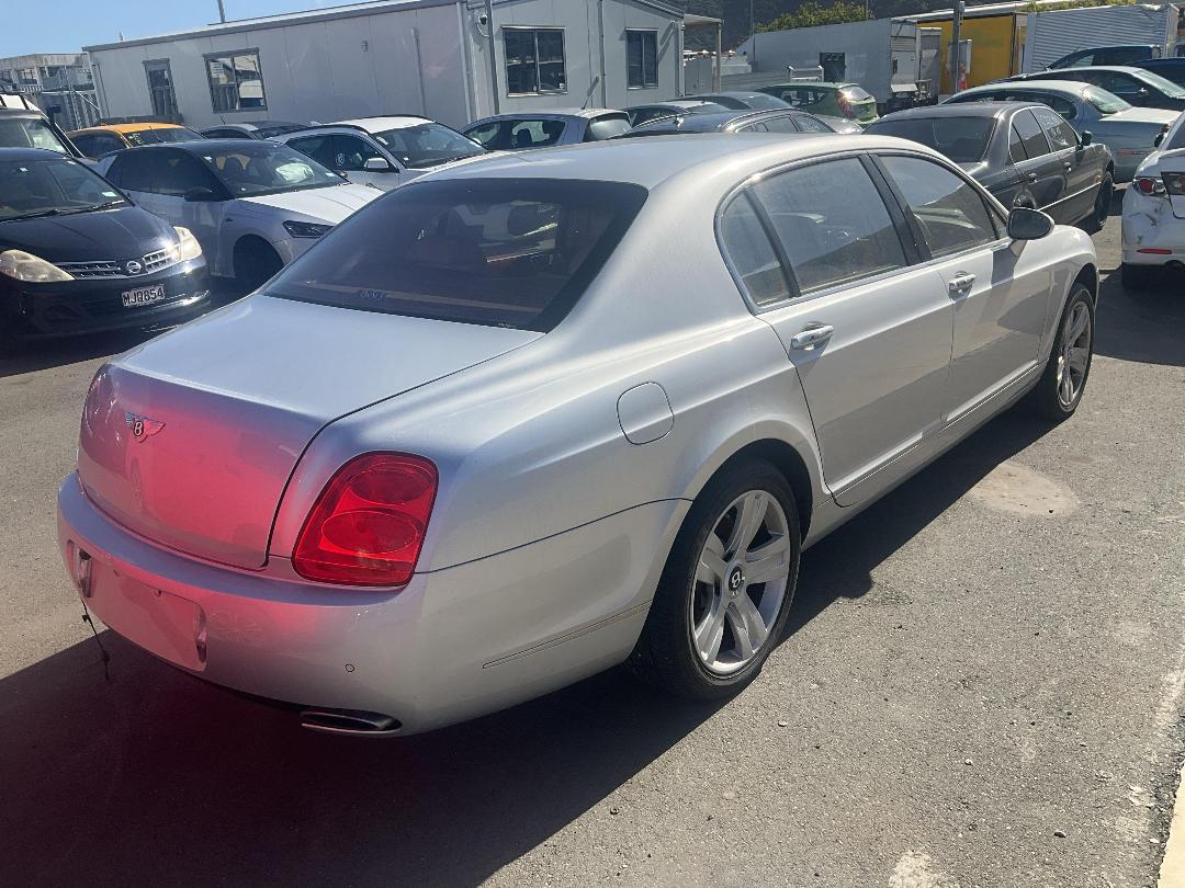 Photo '6' of Bentley Continental Photo '6' of Bentley Continental