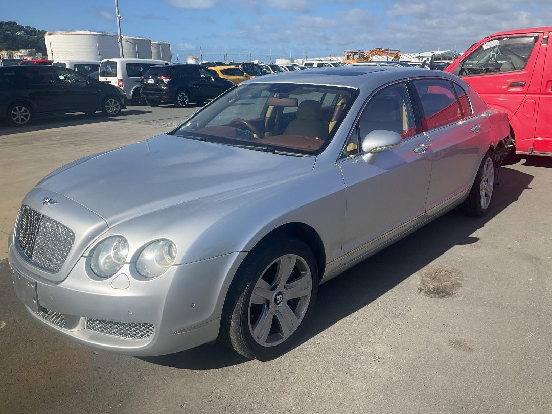 Photo '3' of Bentley Continental Photo '3' of Bentley Continental