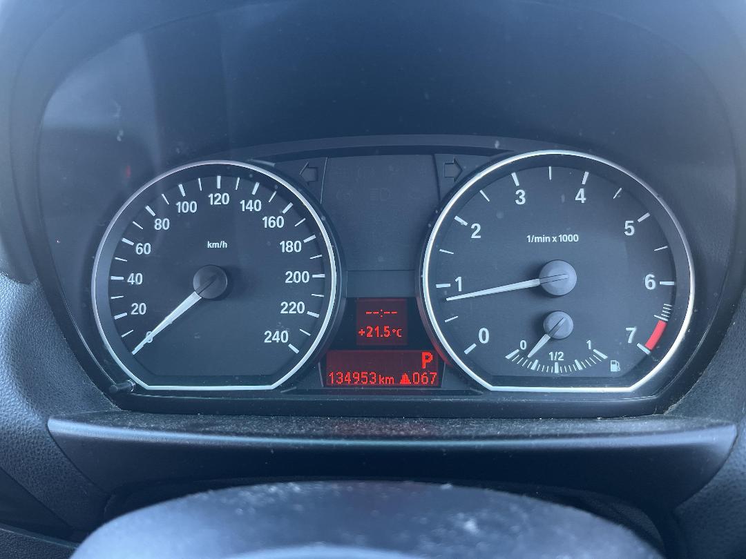 Photo '19' of BMW 1 Series 118I E87 Photo '19' of BMW 1 Series 118I E87