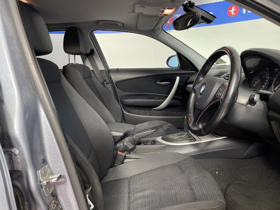 Photo '16' of BMW 120I Photo '16' of BMW 120I