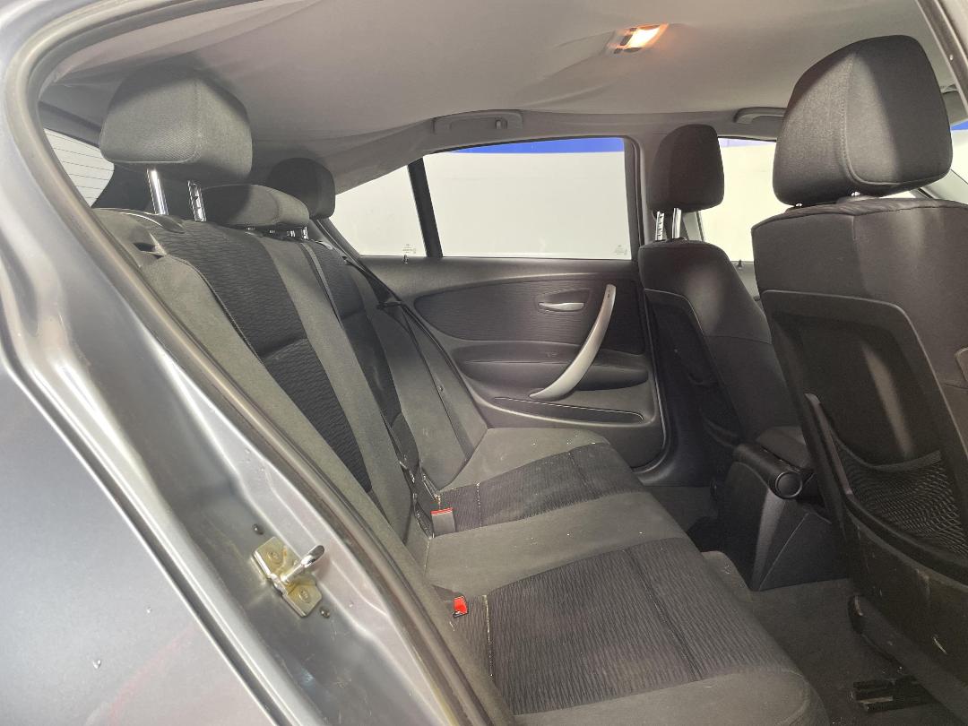 Photo '20' of BMW 120I Photo '20' of BMW 120I