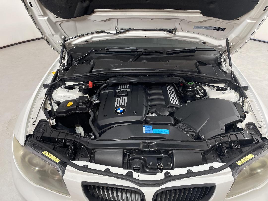 Photo '13' of BMW 130I