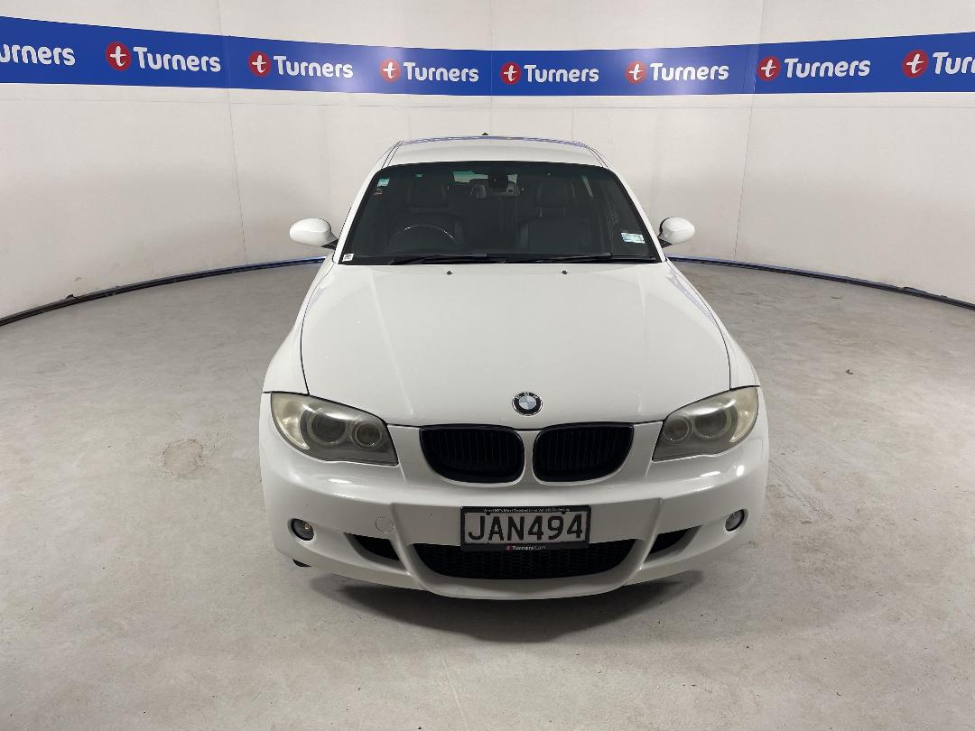 Photo '2' of BMW 130I