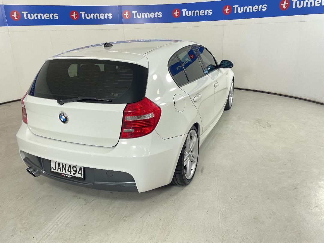 Photo '7' of BMW 130I