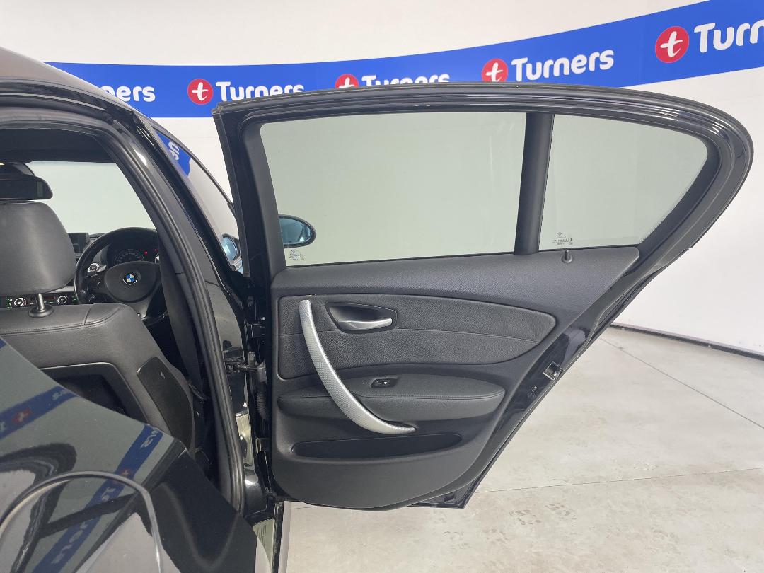 Photo '19' of BMW 130I