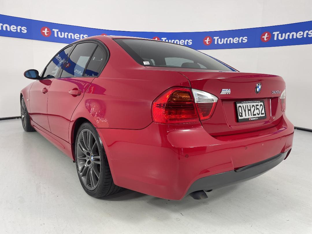 Photo '5' of BMW 3 Series Photo '5' of BMW 3 Series