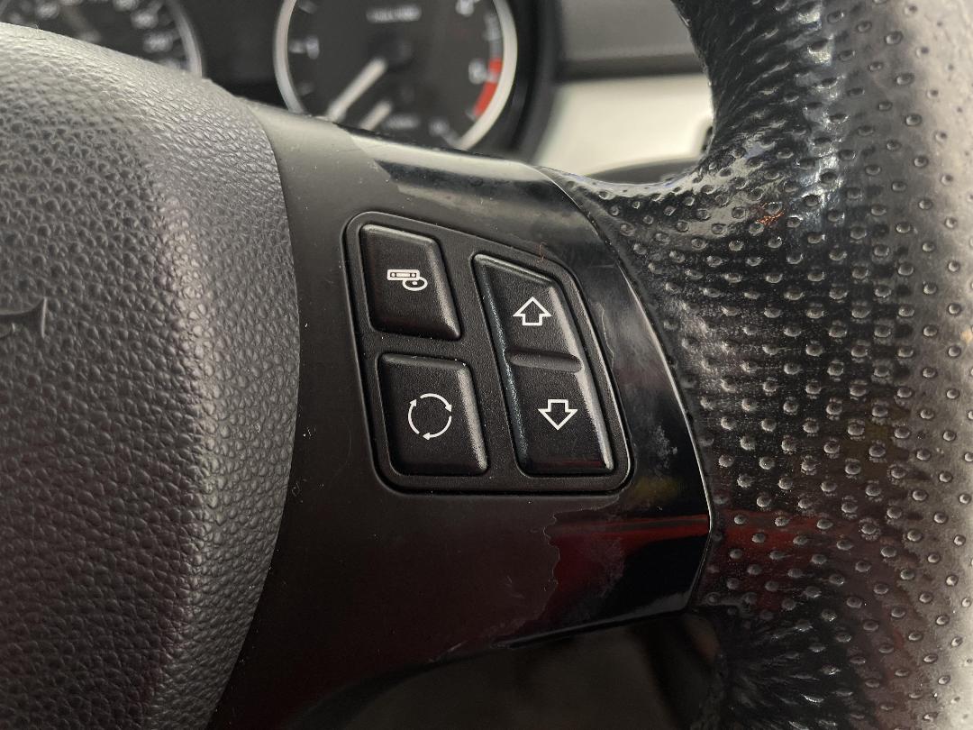 Photo '23' of BMW 3 Series Photo '23' of BMW 3 Series