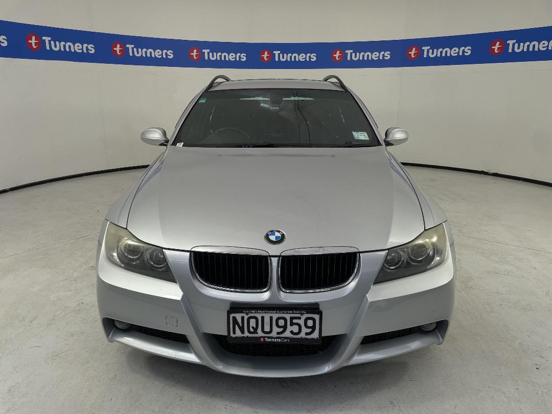 Photo '2' of BMW 320I