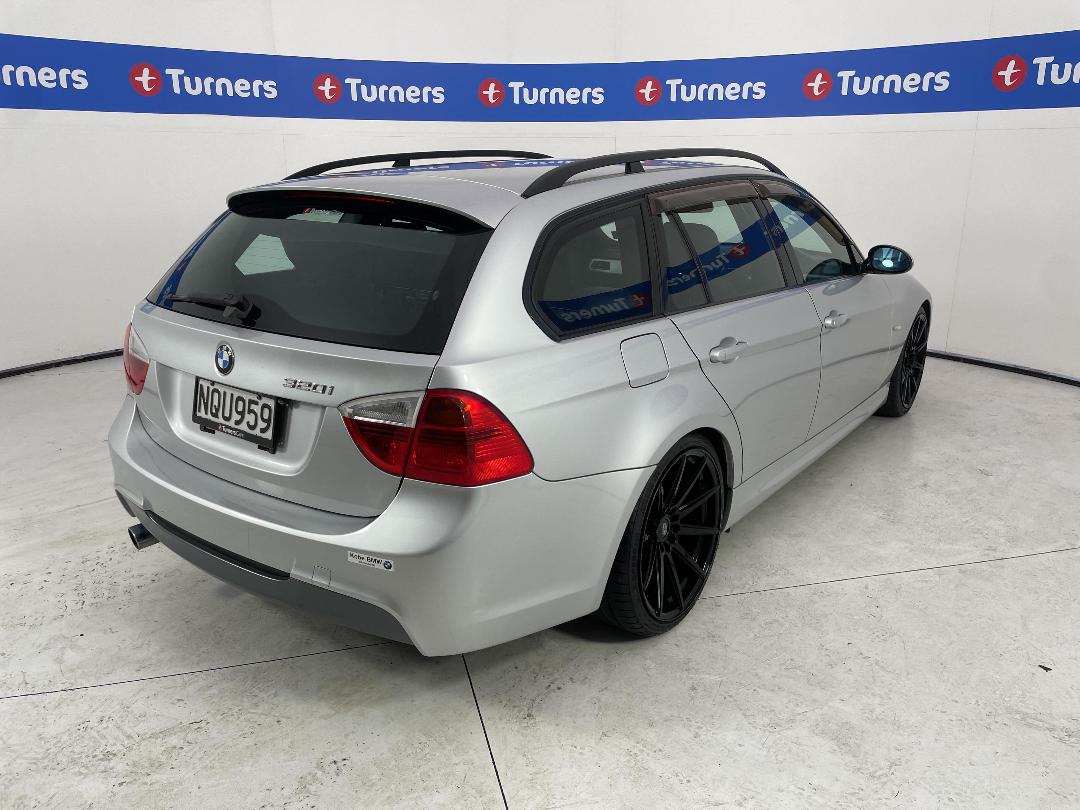 Photo '7' of BMW 320I