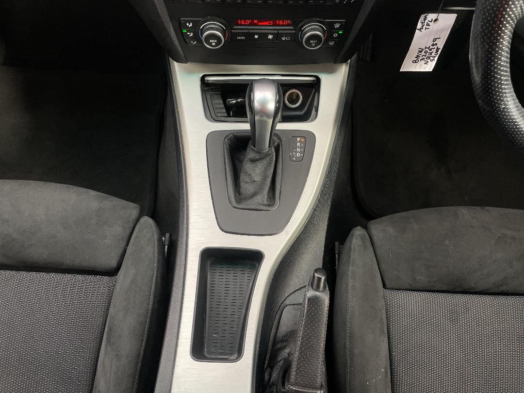 Photo '18' of BMW 320I