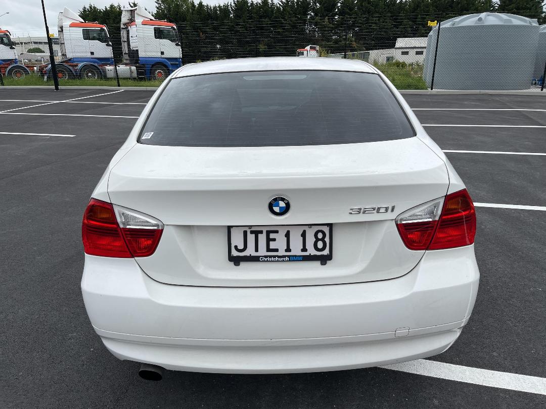 Photo '9' of BMW 320I Photo '9' of BMW 320I