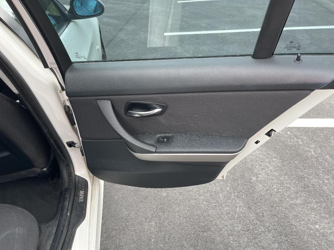 Photo '17' of BMW 320I Photo '17' of BMW 320I