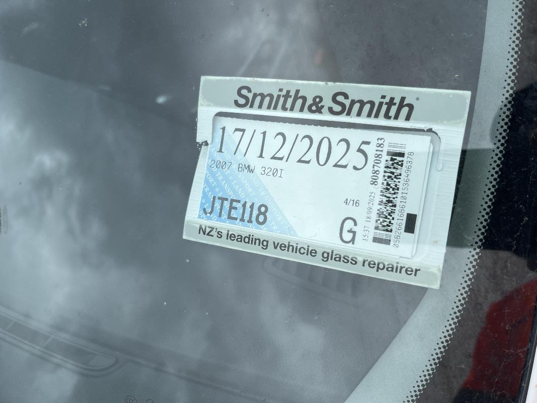 Photo '22' of BMW 320I Photo '22' of BMW 320I