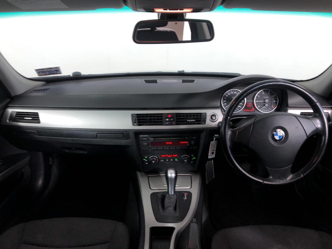 Photo '17' of BMW 320I