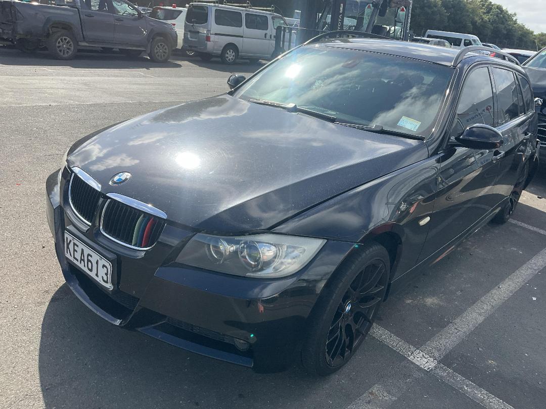 Photo '2' of BMW 320I