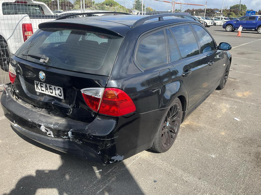 Photo '4' of BMW 320I