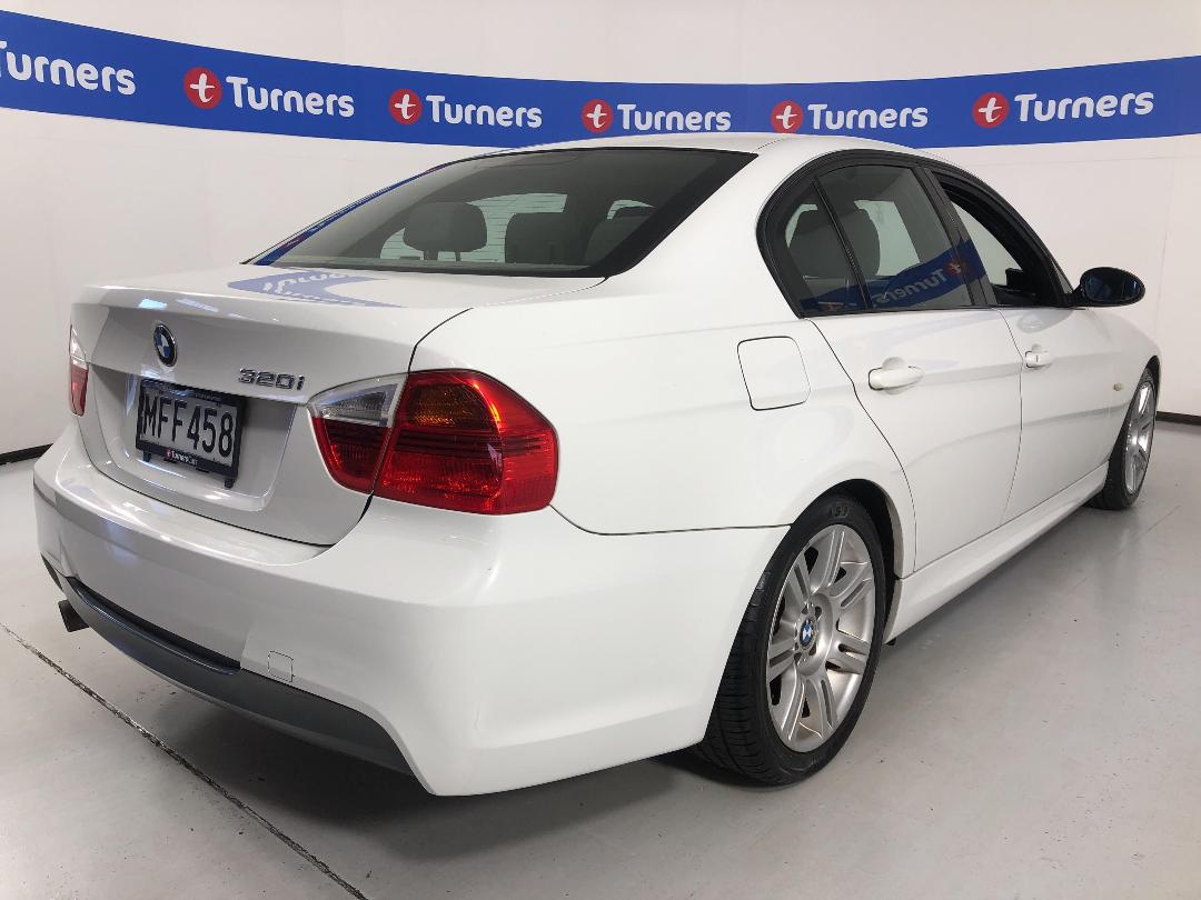 Photo '7' of BMW 320I Photo '7' of BMW 320I