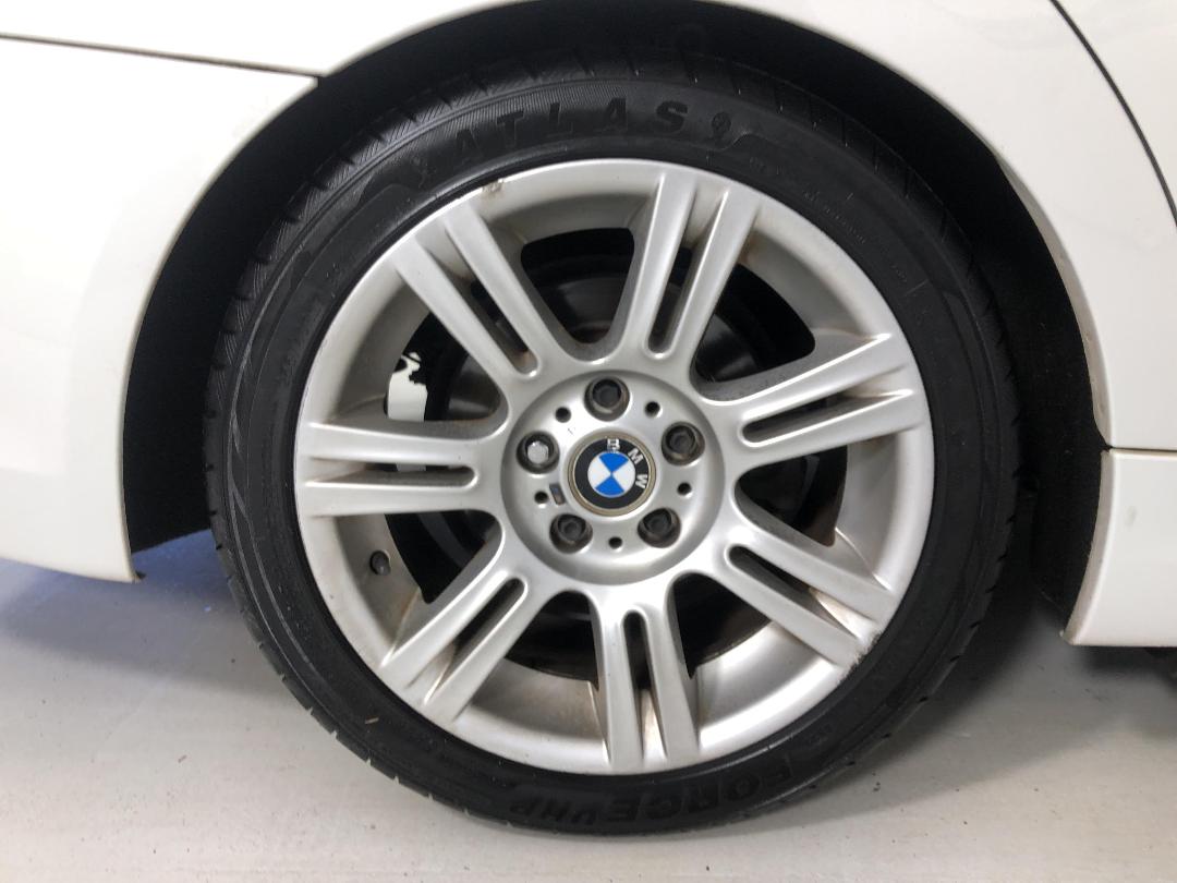 Photo '12' of BMW 320I Photo '12' of BMW 320I