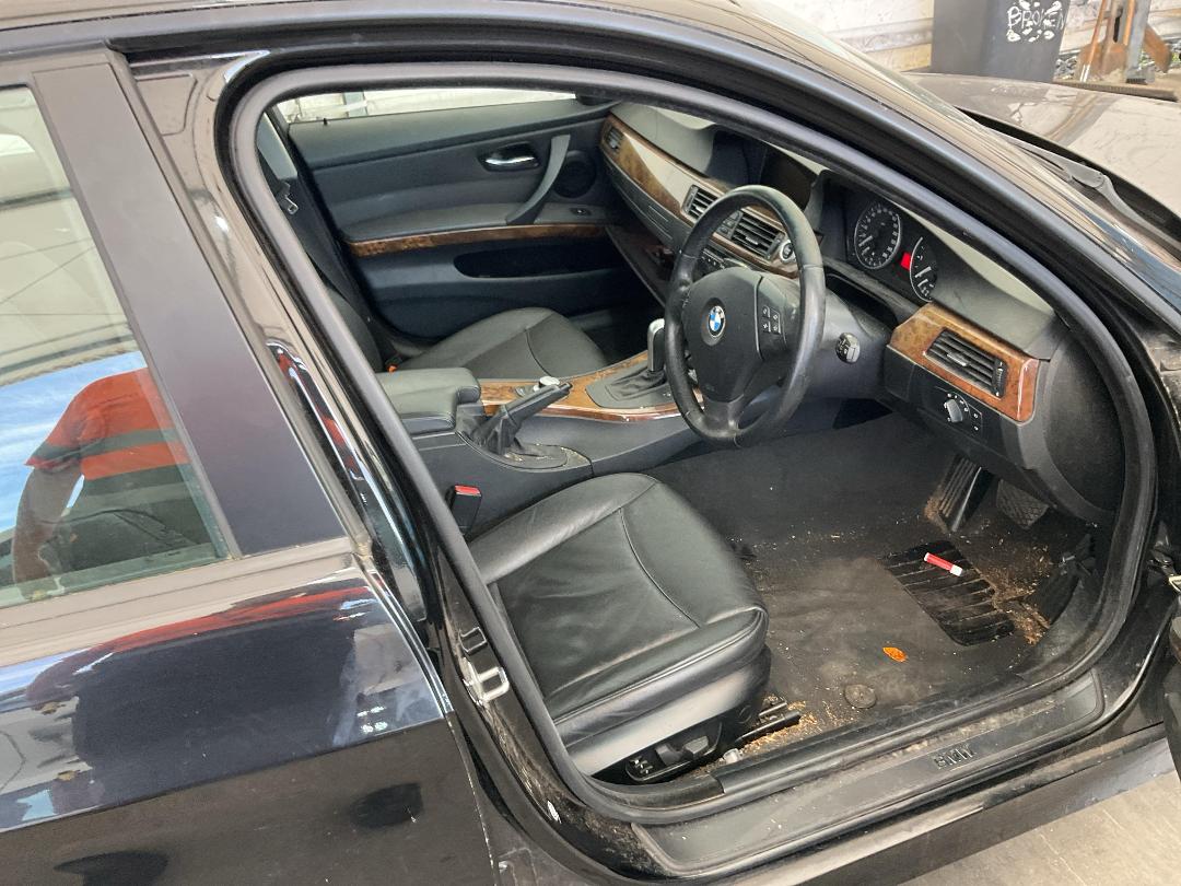 Photo '21' of BMW 320I