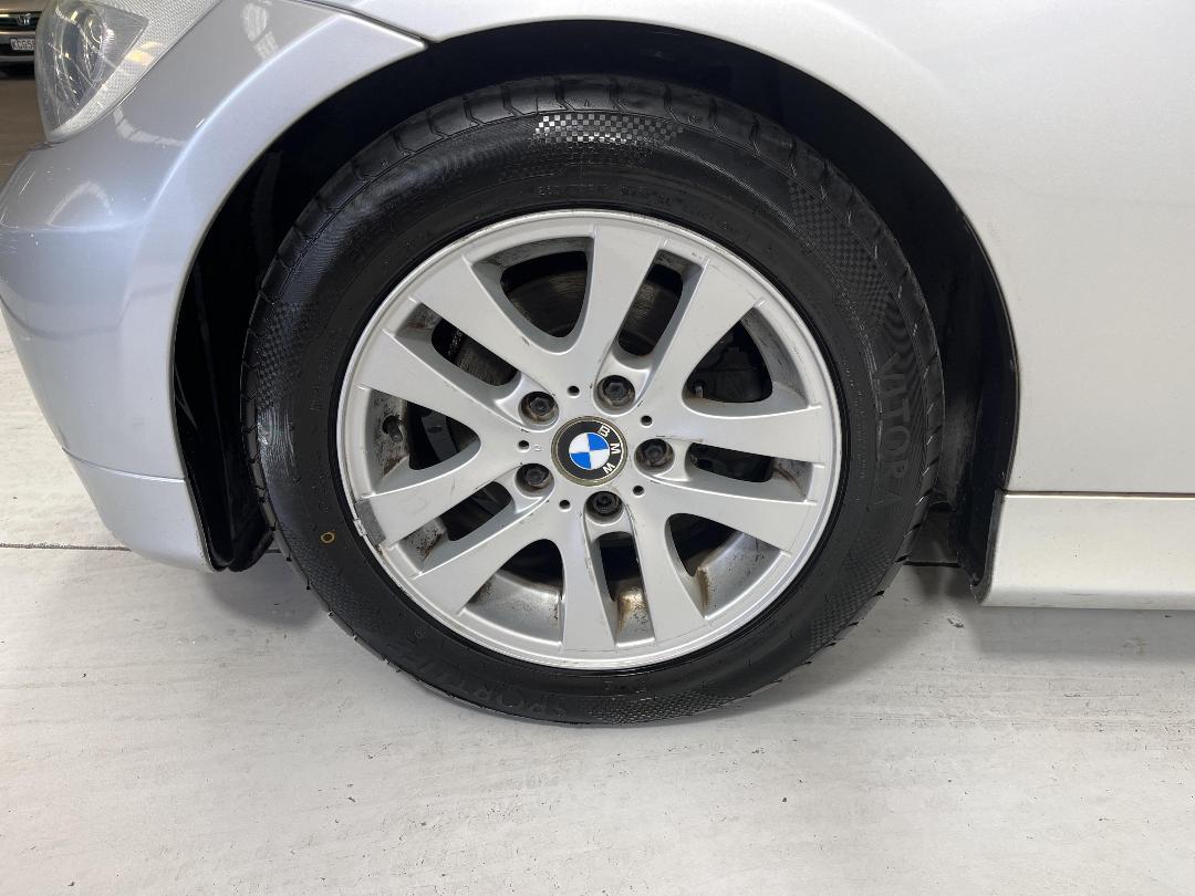 Photo '10' of BMW 320I