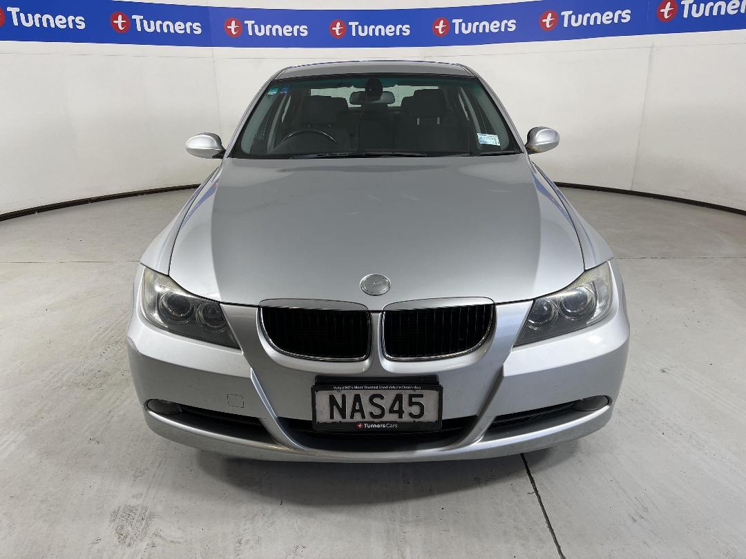 Photo '2' of BMW 320I