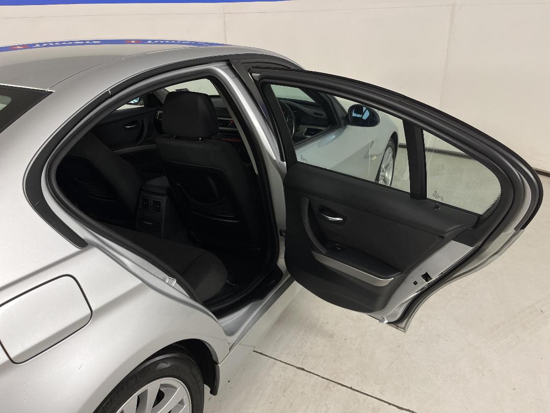 Photo '19' of BMW 320I