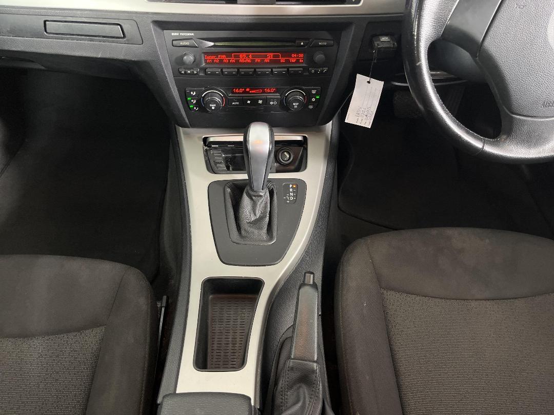 Photo '23' of BMW 320I